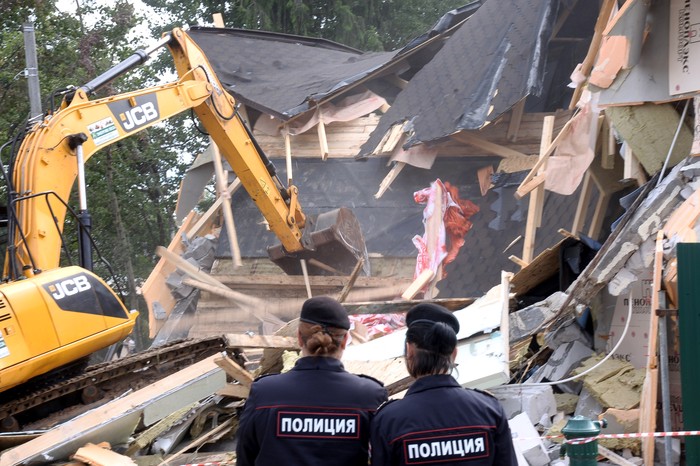Незаконно возведенное строение демонтировали в столичном районе Солнцево