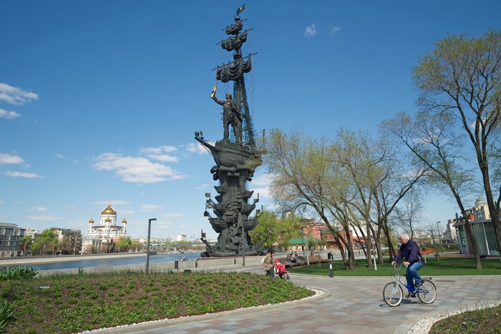 «Возрождение утраченного»: 5 знаковых построек Москвы, возведенных при Лужкове