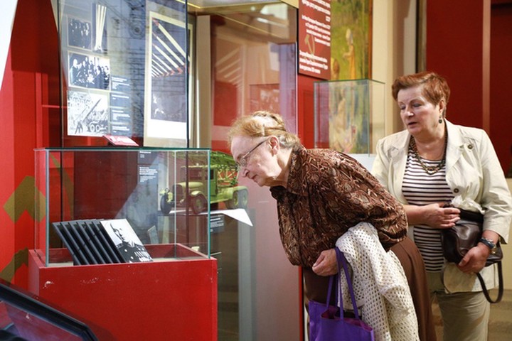 Музей Победы пригласил москвичей на выставку к 100-летию Калашникова
