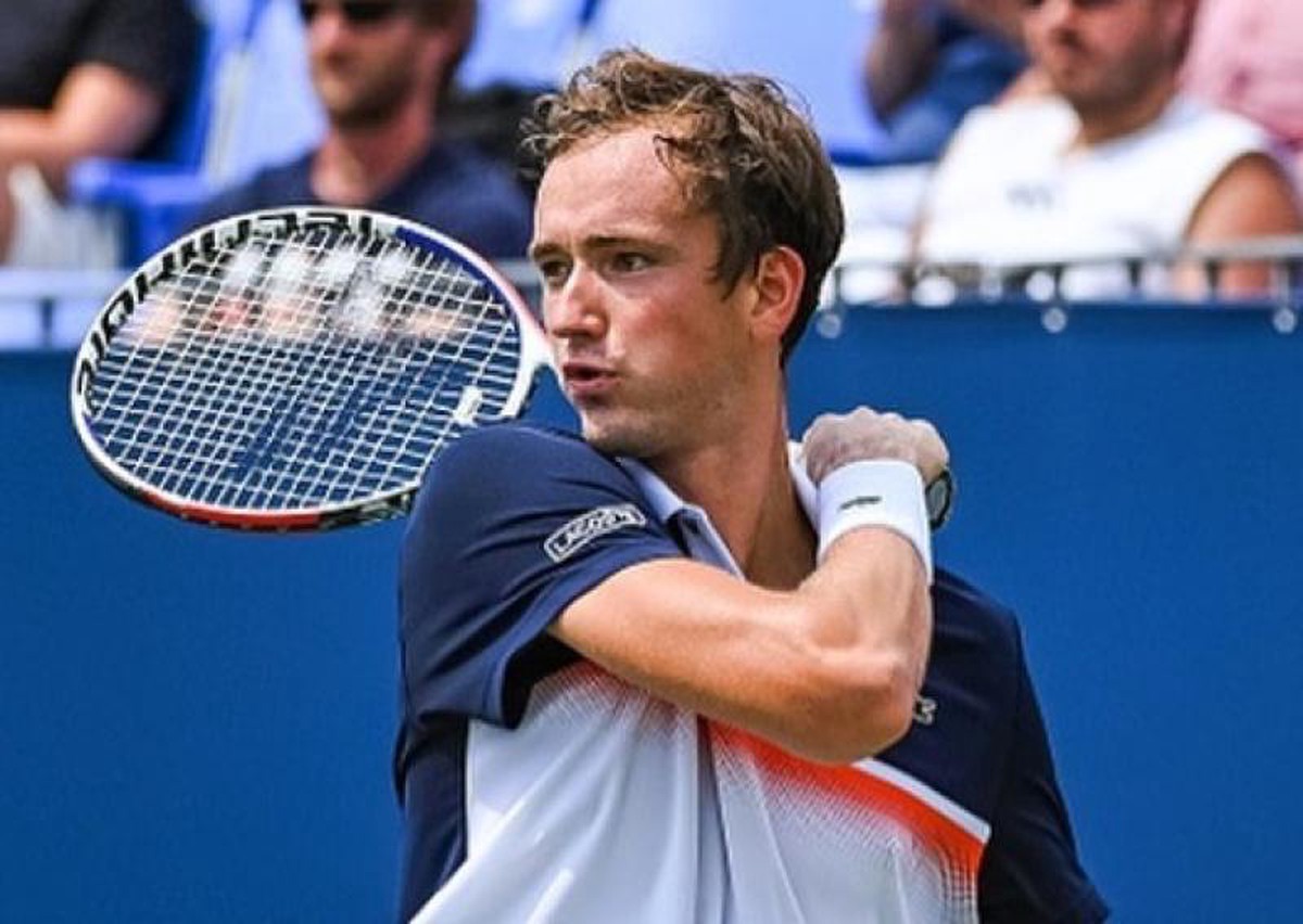 Теннисист Медведев сохранил второе место в рейтинге ATP