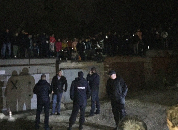 СМИ: Жители Саратова требовали отдать им предполагаемого убийцу 9-летней школьницы