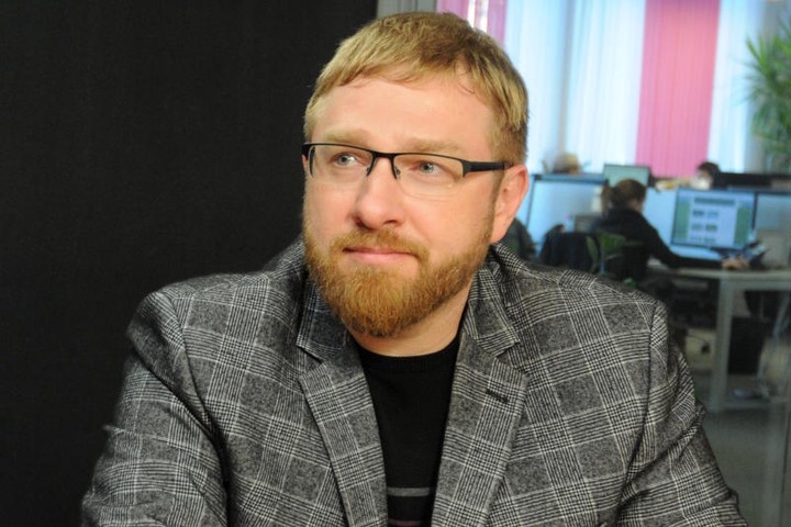 «Русофобский аутсорс»: Малькевич объяснил, почему Facebook удаляет посты со Знаменем Победы над Рейхстагом