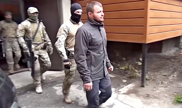 Деньги благотворителей переводили террористам