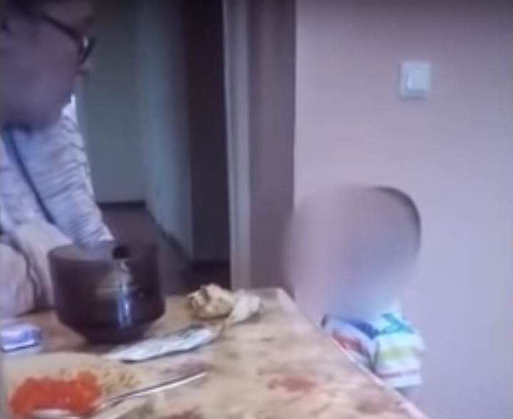 Издевательства приемных родителей над 3-летним мальчиком попали на видео