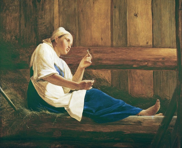Синяк на лямках: история самого русского женского наряда