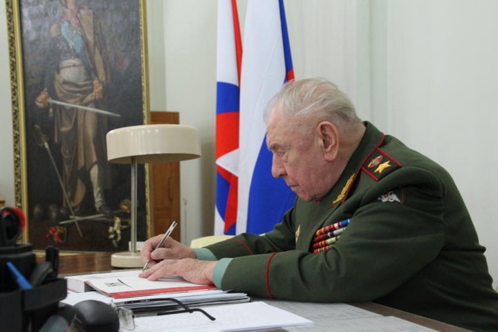 Минобороны уточнило дату похорон маршала СССР Язова