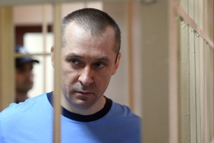 Одна на всех Фемида. Кому погоны, деньги и слава не помогли избежать наказания