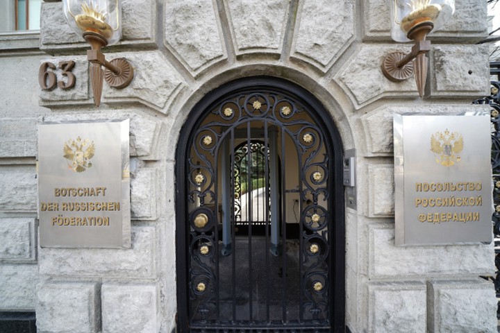 Германия выслала двух российских дипломатов из-за убийства в Берлине