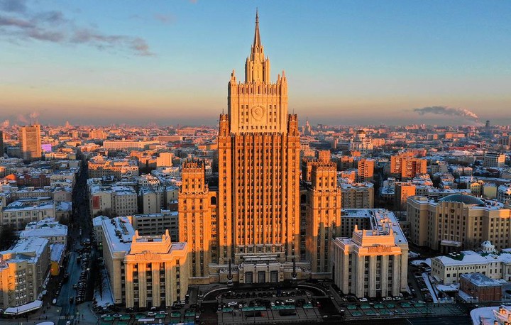МИД России выразил протест из-за нарушения границ эсминцем ВМС США
