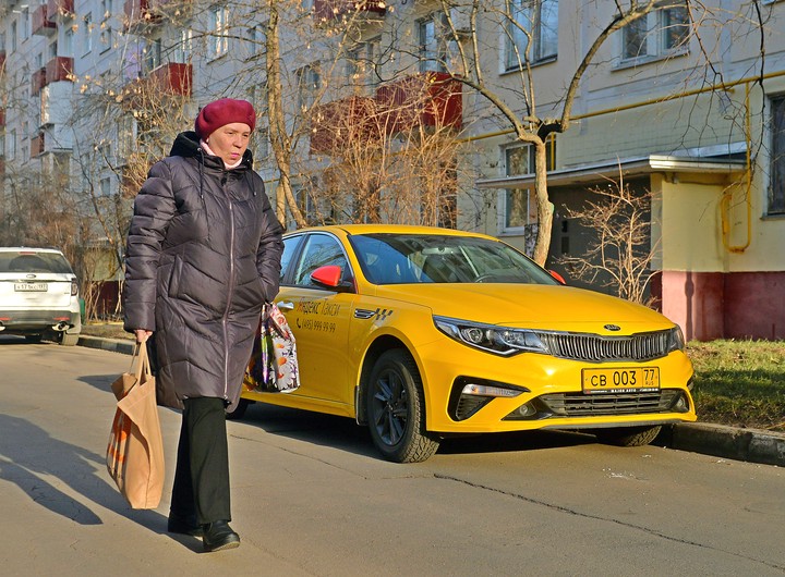 Проблему стоянки решит шлагбаум