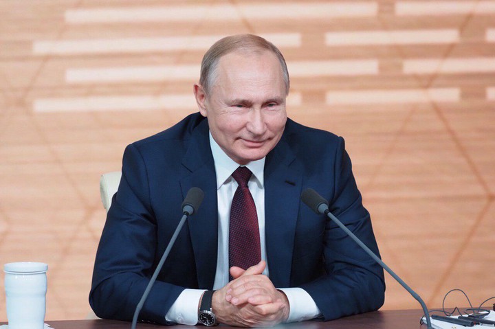 Путин подарил Коран XVII века Большой мечети Дамаска