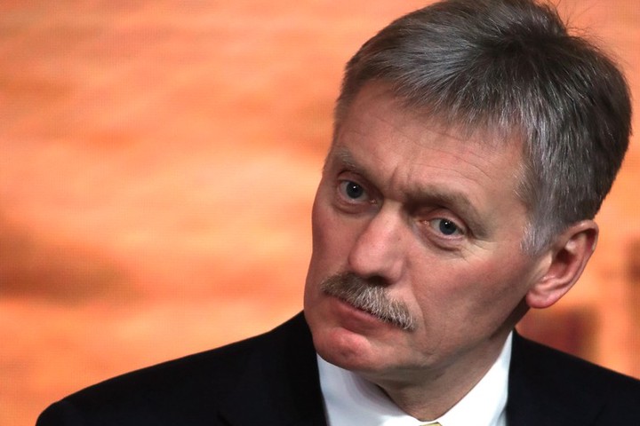 Песков отреагировал на слухи о проведении досрочных выборов в Госдуму