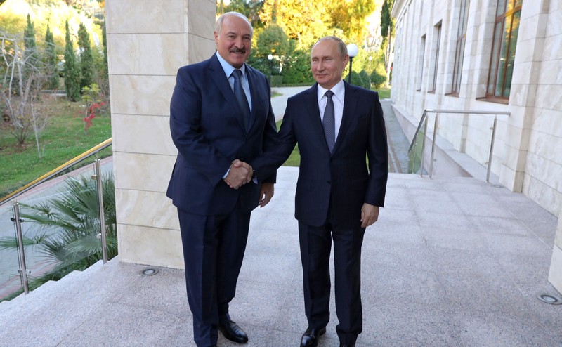 Песков рассказал, когда состоится визит Лукашенко в Москву