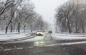 Столичных водителей предупредили о возможной гололедице на дорогах