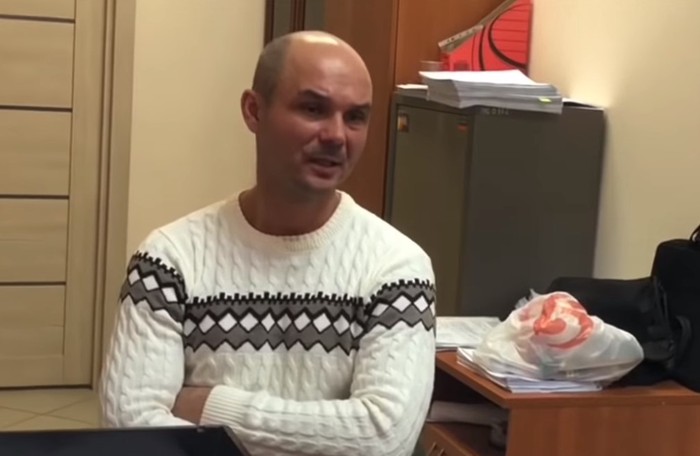 «Мы будем вместе»: отец брошенных в Шереметьеве сыновей обратился к ним