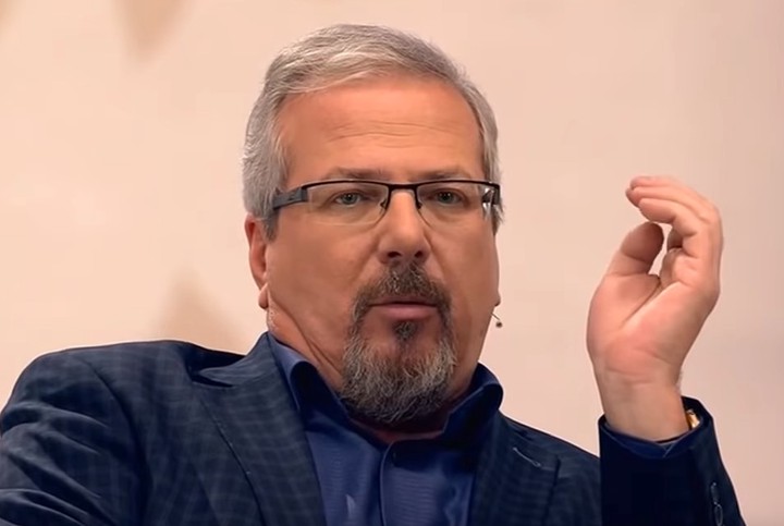Алексей Лысенков: Решение закрыть «Сам себе режиссер» от меня не зависело