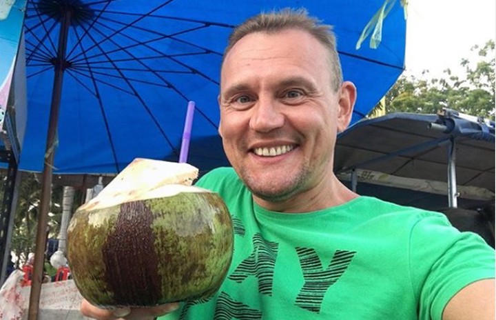 Бывший участник «Дома-2» Степан Меньщиков сломал руку в ДТП