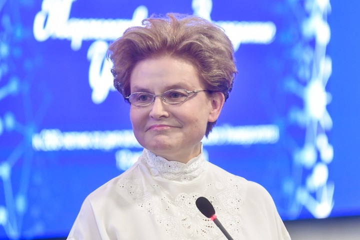 «Это чушь»: онколог раскритиковал заявления Малышевой о раке