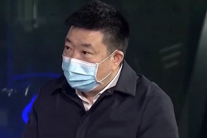 Мэр Уханя заявил о нехватке в городе медицинского спирта и защитных масок