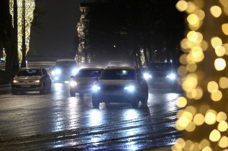 «Желтый» уровень опасности объявили в Москве и области из-за гололедицы
