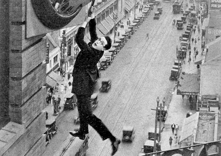Ученый о теории Эйнштейна: Время везде течет одинаково
