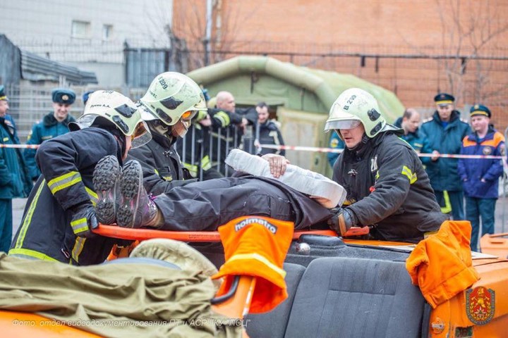 Столичные спасатели покажут мастерство на международной выставке в Германии
