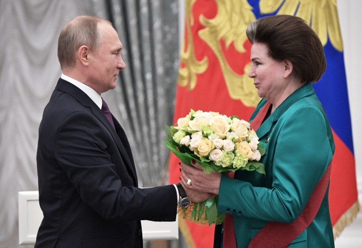 Владимир Путин поздравил Валентину Терешкову с днем рождения