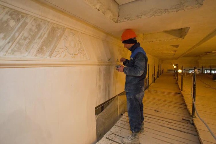 Реставрация продолжается