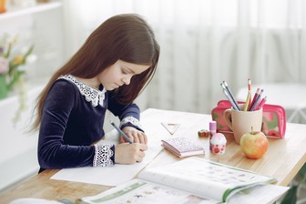 Столичные школьники поучаствуют в конкурсе сочинений «Без срока давности»