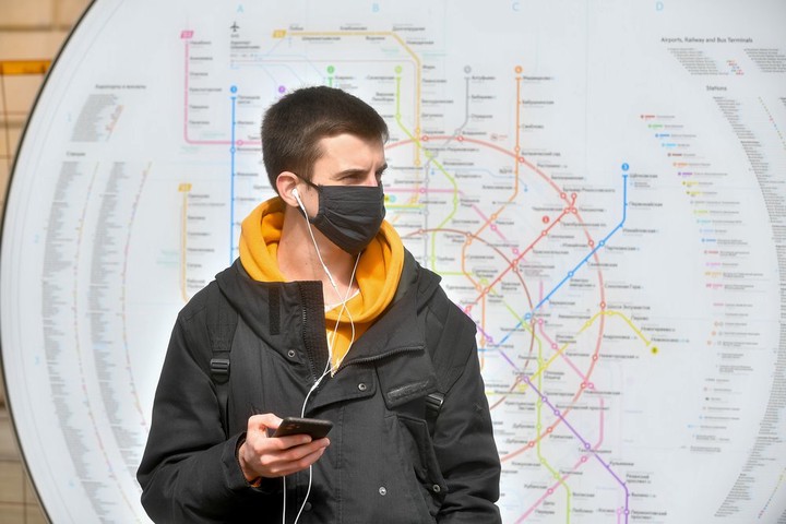 Столица Вьетнама передала Москве 200 тысяч масок для борьбы с коронавирусом