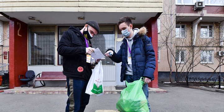 Помогай правильно: что нужно знать волонтеру об особенностях людей пожилого возраста