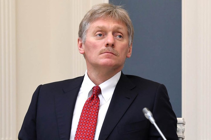 Песков оценил ситуацию с введением COVID-паспортов в России