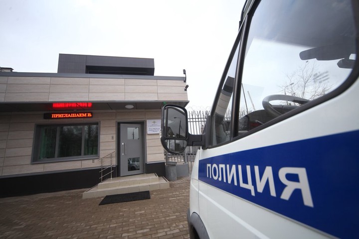 Полиция Москвы после погони задержала мужчину с наркотиками