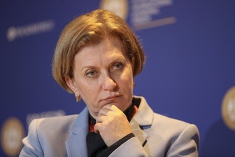 Попова заявила, что меры по коронавирусу могут сохранить до весны 2021 года