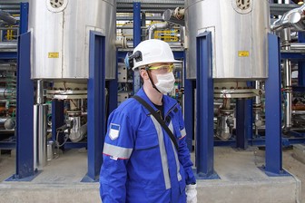 Объемы производства лекарств, пищевой продукции и машин выросли в Москве