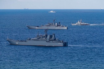 Российский флот начал непрерывную слежку за эсминцем США в Балтийском море