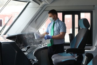 Москвичи смогут осмотреть кабину машиниста поезда «Иволга» с помощью QR-кодов