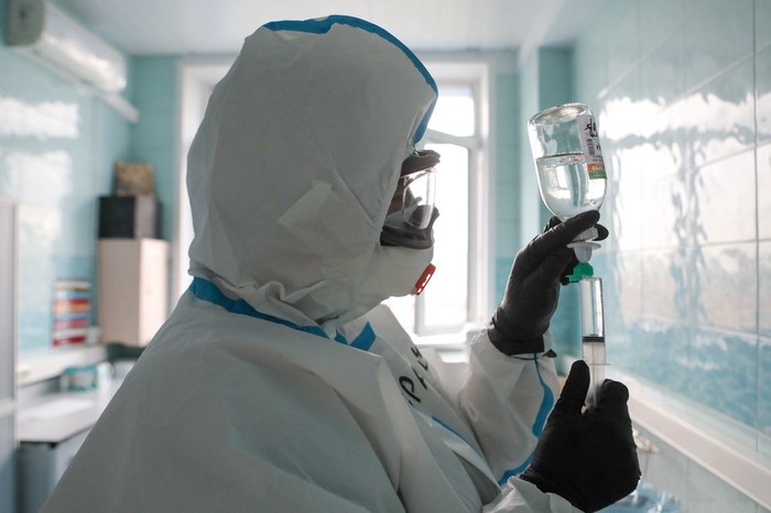 Коронавирус: главные события и цифры за сутки на утро 15 мая