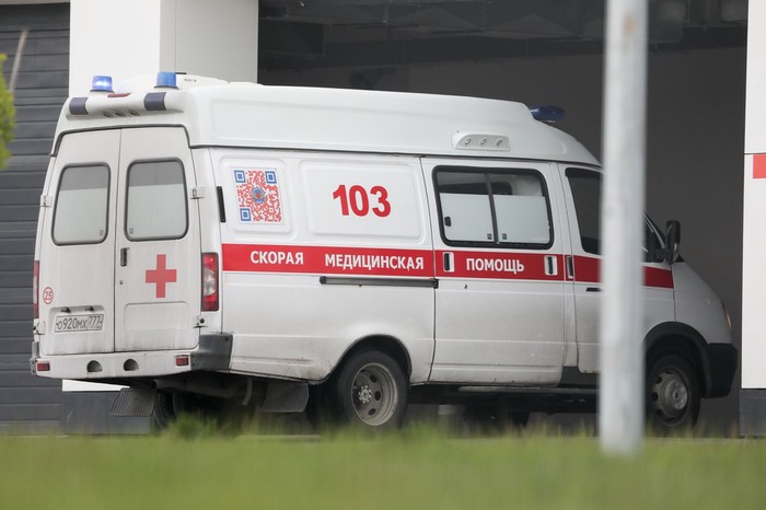 Автомобиль и мотоцикл столкнулись в центре Москвы