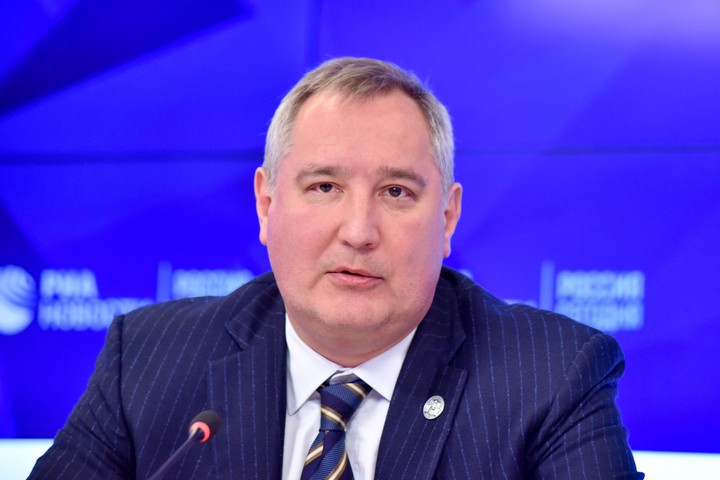 Рогозин заявил об отсутствии заболевших COVID-19 работников на Байконуре