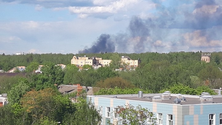 Открытое горение в здании подмосковной промзоны ликвидировали