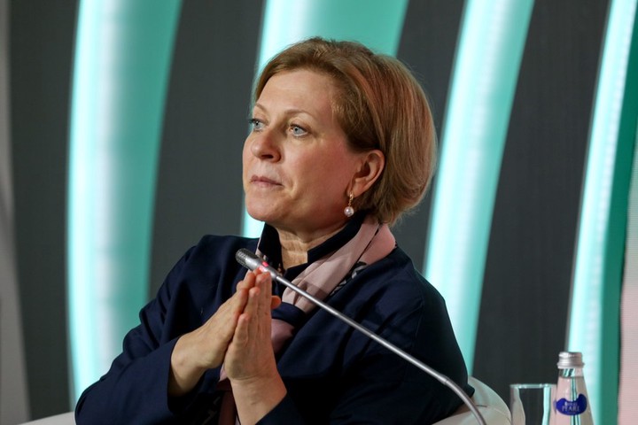 Попова рассказала, когда остановится распространение коронавируса