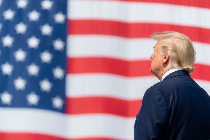 Трамп стал первым президентом США, которому дважды объявили импичмент