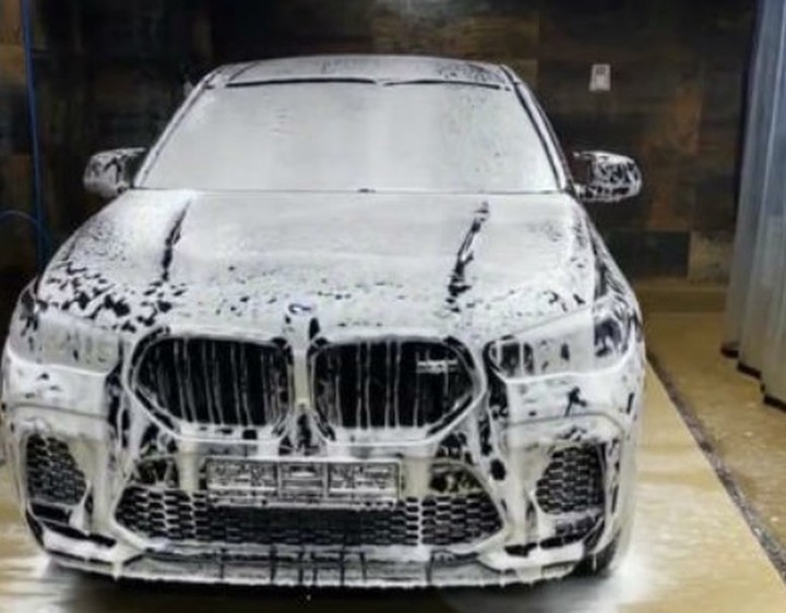 Возлюбленный Бузовой похвастался новым автомобилем за 10 миллионов рублей