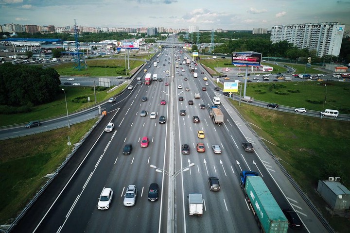 Названы три трассы Москвы с самой высокой смертностью