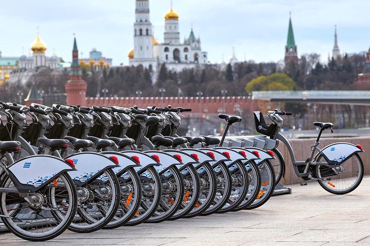 Более 2,7 тысячи абонементов на велопрокат купили москвичи с 1 июня