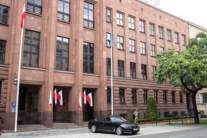 МИД Польши пригрозил ответными санкциями из-за высылки польского дипломата из РФ