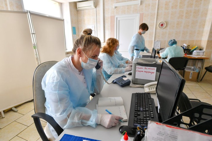 Вирусолог объяснил сообщения о повторном заражении COVID-19
