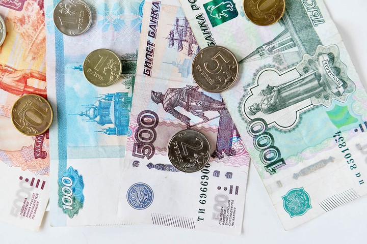 Конфискованные деньги россиян предложили отдавать в Пенсионный фонд