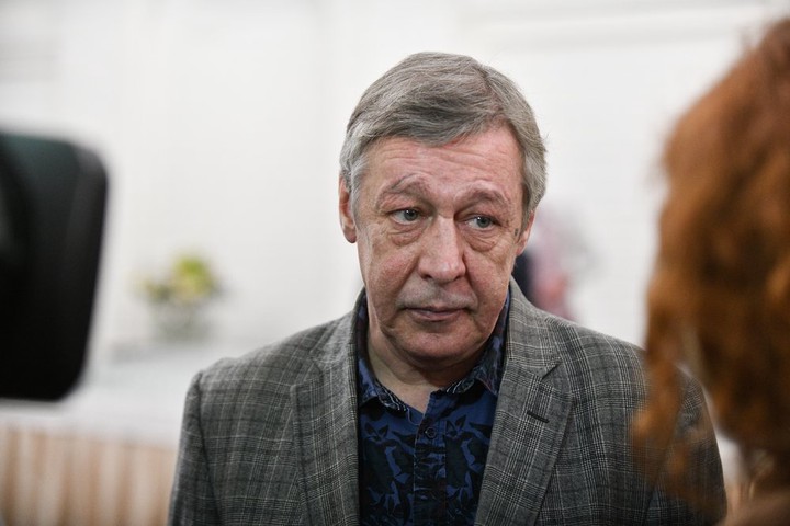 Михаила Ефремова приговорили к 8 годам колонии общего режима